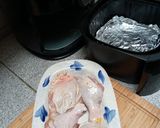 Foto del paso 1 de la receta: Pollo asado en la máquina freidora de aire cleen