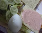 A picture of step 2 of Club sandwich.