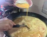 A picture of step 11 of Ohn No Khauk Swe / Burmese Laksa.