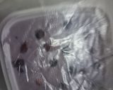 A picture of step 7 of Mulberry Ice cream with fresh cream.