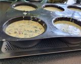 Une image de l'étape 6 de Quiches sans pâte aux fanes de radis.