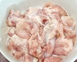 Foto langkah ke 1 dari resep Tumis Brokoli Ayam Bakso.