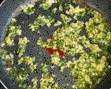 Foto del paso 3 de la receta: Filete de pescado al ajillo