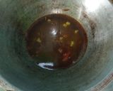 Foto langkah ke 3 dari resep Telur ceplok masak kecap.