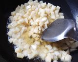 Foto langkah ke 2 dari resep Sambal Goreng Kentang Ati Ampela #36.
