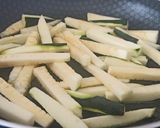 Foto del paso 1 de la receta: Ensalada templada de calabacín