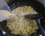 Foto langkah ke 6 dari resep Potato Schotel.