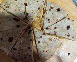A picture of step 3 of Stuffed roti pakoda.