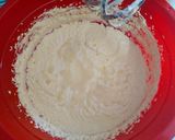 Foto langkah ke 3 dari resep Marmer cake / bolu remang metode all in one.
