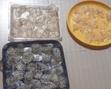 A picture of step 3 of Sabudana papad.
