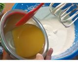 Foto langkah ke 3 dari resep Roll Cake Ekonomis.