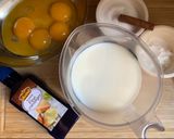 Une image de l'étape 1 de Crème catalane à la fleur d’oranger et zeste d’orange de Christophe Michalak.
