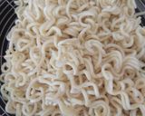 Foto langkah ke 1 dari resep Bakmi Taoge Wijen.