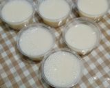 Foto langkah ke 1 dari resep Puding Susu Stroberi.