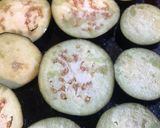 Foto del paso 2 de la receta: Ensalada de lentejas con berenjenas al horno y salsa pesto