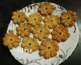 A picture of step 13 of Flowers Mathri.