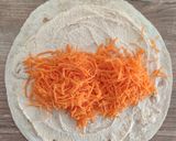 Une image de l'étape 2 de Wraps Végétariens au Houmous et Crudités.