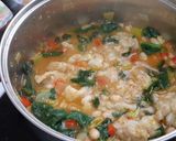 Foto del paso 6 de la receta: Potaje de alubias con bacalao desmigado y espinacas