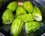 Hình bước làm 2 của món Canh khổ qua nhồi thịt