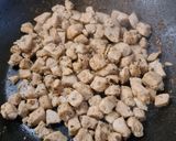 Foto del paso 2 de la receta: Pasta con pollo y verduras estilo chop suey, reducido en sodio