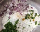A picture of step 3 of Akki roti and kurma.