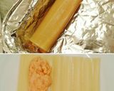 Foto del paso 12 de la receta Canelones rellenos de puerros y langostinos con bechamel de romesco
