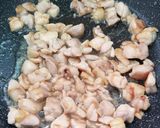 A picture of step 5 of Chinese Salty Fish Chicken Fried Rice 咸魚雞粒炒飯.