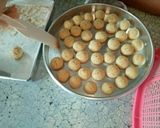 Foto langkah ke 2 dari resep BoLinhos de Banha de Vovo Faty.