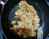Foto del paso 3 de la receta: Empanadas de plátano verde rellenas de pollo alcaparrado