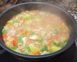 Foto del paso 2 de la receta: Pollo con verduras. Muy rápido y fácil de hacer