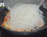 Foto del paso 11 de la receta: Fideos Chinos Fritos Tres Delicias
