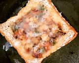 A picture of step 3 of Omelette in a hole.