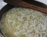 Foto langkah ke 2 dari resep Tumis Bunga Pepaya Daun singkong Teri.