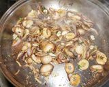 Foto del paso 3 de la receta: Chuletas de cerdo vetadas estofadas al merlot