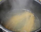 Foto del paso 3 de la receta: Espaguetis con brócoli, espinacas y guisantes