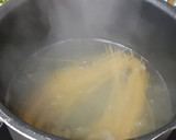 Foto del paso 3 de la receta: Espaguetis con brócoli, espinacas y guisantes