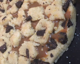 Foto del paso 6 de la receta: Cookie xxl rellena de dulce de leche