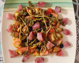 Foto del paso 5 de la receta: Ensalada de tomate y bonito