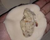 A picture of step 2 of Meethay Samosay (Gujiya).