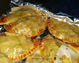 Foto del paso 8 de la receta: Empanadillas de cebolla caramelizada, bacalao y anchoas
