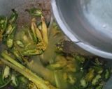 Foto langkah ke 6 dari resep Sayur ikan bawal nyomok kuning cabe ijo (ikan bawal di kuningin).