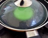 Foto langkah ke 3 dari resep Surabi Pandan Teflon Kinca Karamel.