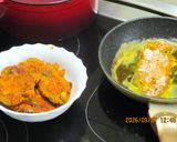 Zöldfűszeres bundában sült csirkemell recept fázis 2 fotója