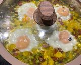 Foto del paso 7 de la receta: 🌱 Guisantes con jamón y patatas con huevos escalfados 🍳 Estilo “la Finita” 🧑🏽🍳