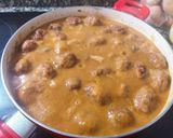 A picture of step 5 of Spanish Meatballs in Sauce.