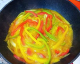 Foto del paso 7 de la receta: Fideos soba en salsa de ostras con langostinos y curry madrás