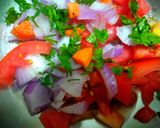 A picture of step 5 of Onian tomato carrot salad.