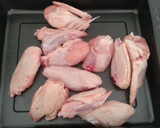 Foto del paso 2 de la receta: Alitas de pollo en salsa Tomato-BBQ Mix