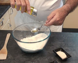 Foto del paso 1 de la receta: Panecillos de cebolla