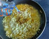 Foto langkah ke 6 dari resep Mie super pedas.